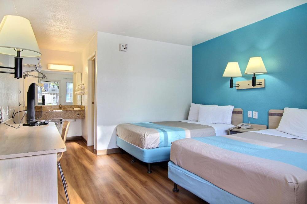 Double Room - Disability Access interior